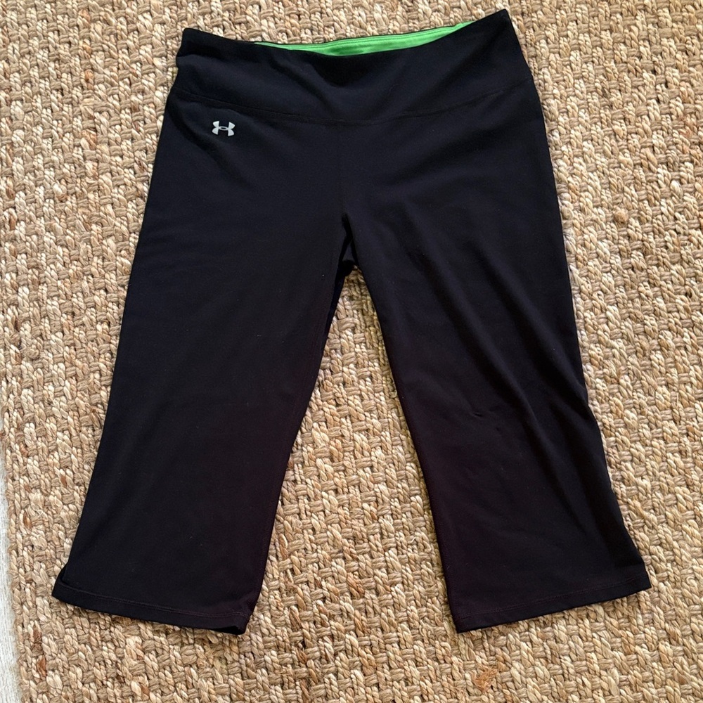 Under Armour Black and Green Capri Leggings